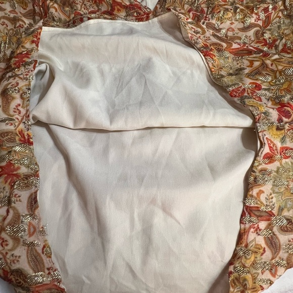 Anthropologie’s Love the Label Floral Peasant Blouse Gold/Orange Hues Size XS - Picture 11 of 13